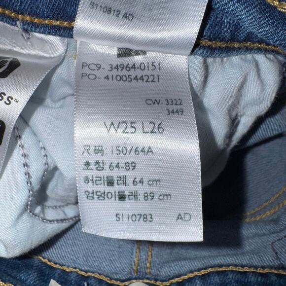 Levi’s Wedgie Straight Jeans in Blue Medium Wash Distressed Stretch Size 25 - Picture 12 of 12